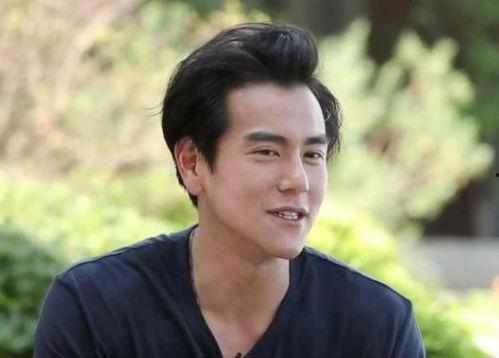 吃瓜彭于晏,吃瓜群众眼中的健身狂魔与阳光暖男