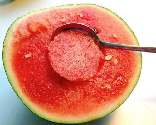 吃籽瓜禁忌,吃籽瓜需知的禁忌与注意事项