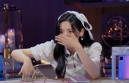 跟着杨超越吃瓜,杨超越带你领略娱乐圈的“瓜田”盛景