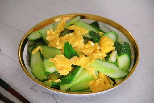 女孩说吃瓜吃瓜,揭秘女孩的“吃瓜”世界